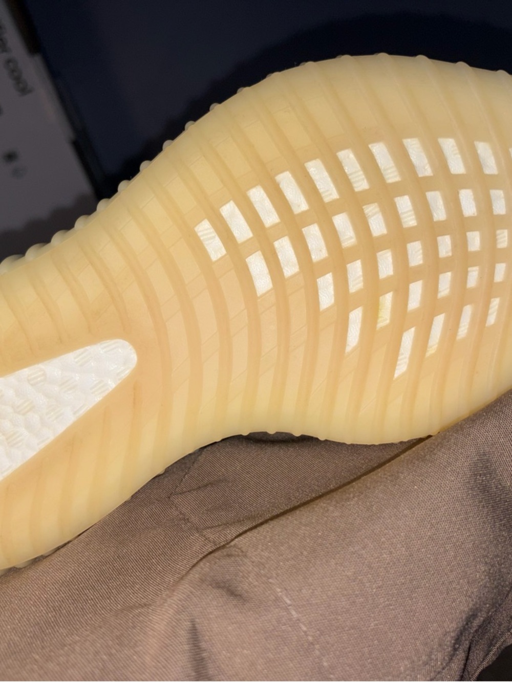 Adidas Men’s Yeezy Boost 350 V2 Zebra - Picture 3 of 9